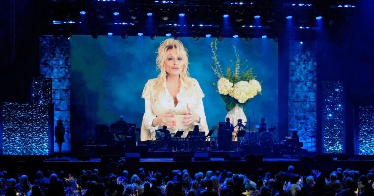 breaking:-dolly-parton-dies-at-age-80,-four-days-after-health-update