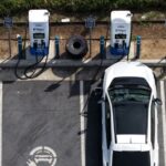 watch:-ca-influencer-showing-off-electric-car-accidentally-confirms-gas-is-so-much-better-–-cheaper,-faster,-lasts-longer