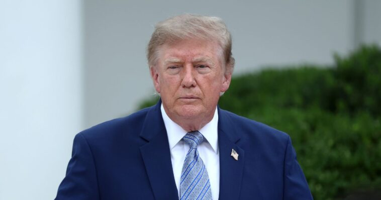 200,000-visa-holders-brace-for-trouble-as-new-trump-order-targets-yet-another-immigration-scam