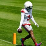 odell-beckham-jr.-turns-back-the-clock-with-one-handed-giants-practice-catch