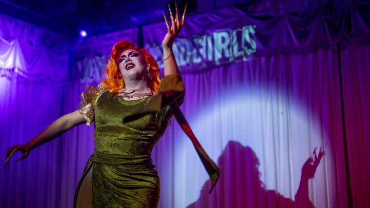 federal-judge-strikes-down-texas-restriction-on-drag-shows,-offers-people-a-‘simple’-solution