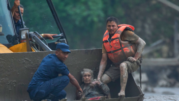 at-least-95-dead-from-massive-floods-in-tibet-and-nepal,-hundreds-missing