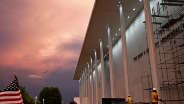 trump-administration-warns-kennedy-center-may-need-demolition-without-renovations