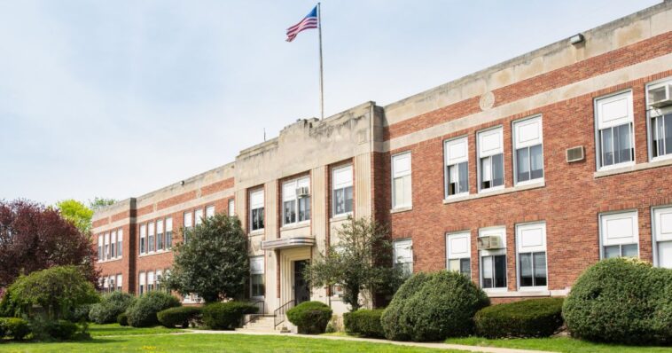 barack-obama-elementary-school-abruptly-closed-after-‘dangerous’-conditions-are-uncovered