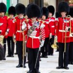 watch:-uk-royal-family-stages-incredible-tribute-to-dolly-parton-at-buckingham-palace