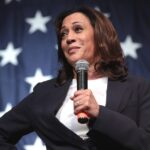 top-iowa-democrats-urge-kamala-harris-to-stay-away-from-their-state-ahead-of-midterms