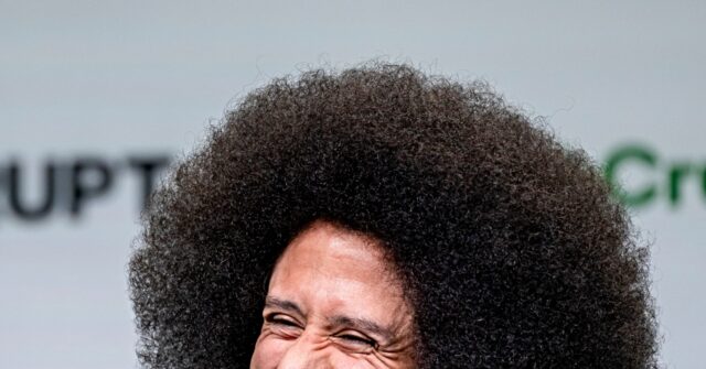 colin-kaepernick-awarded-muhammad-ali-humanitarian-honor