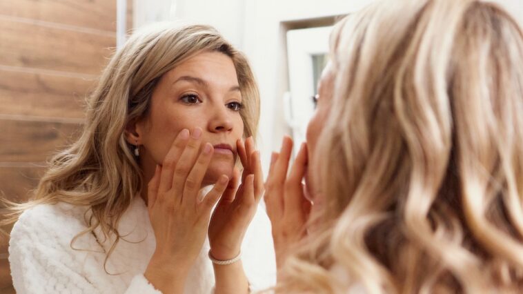 3-common-factors-may-be-secretly-speeding-up-the-aging-process,-expert-says