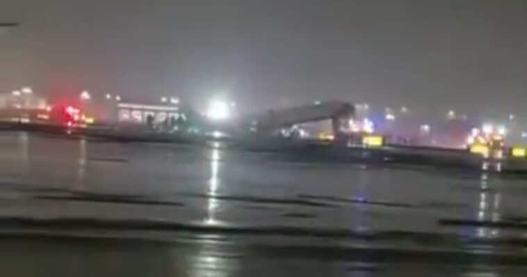 revealed:-two-air-traffic-controllers-left-work-early-on-night-of-deadly-collision-at-new-york’s-laguardia-airport