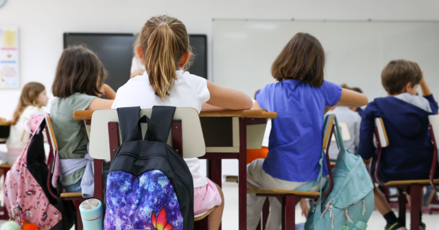 georgia-teacher-creates-fart-corner-where-students-can-pass-gas-without-leaving-class