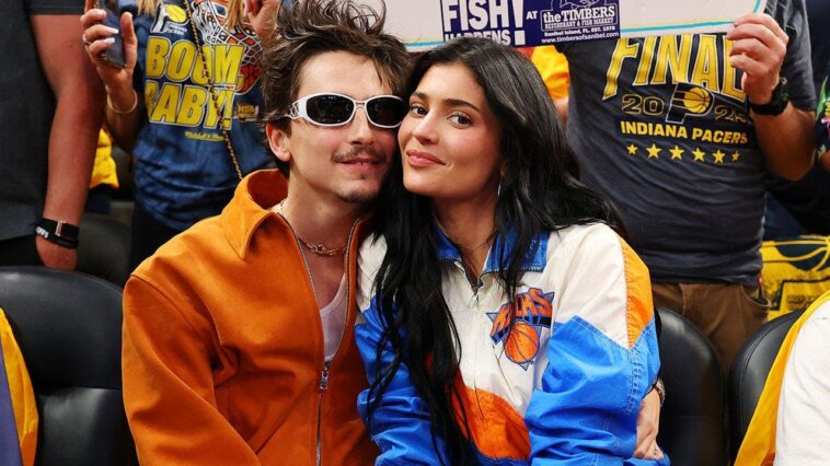 huge-knicks-fan-kylie-jenner-talks-courtside-fits-&-desire-to-become-even-bigger-fan-with-enhanced-implants