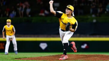 the-little-league-world-series-problem-exposed-by-a-12-year-old-girl’s-stardom