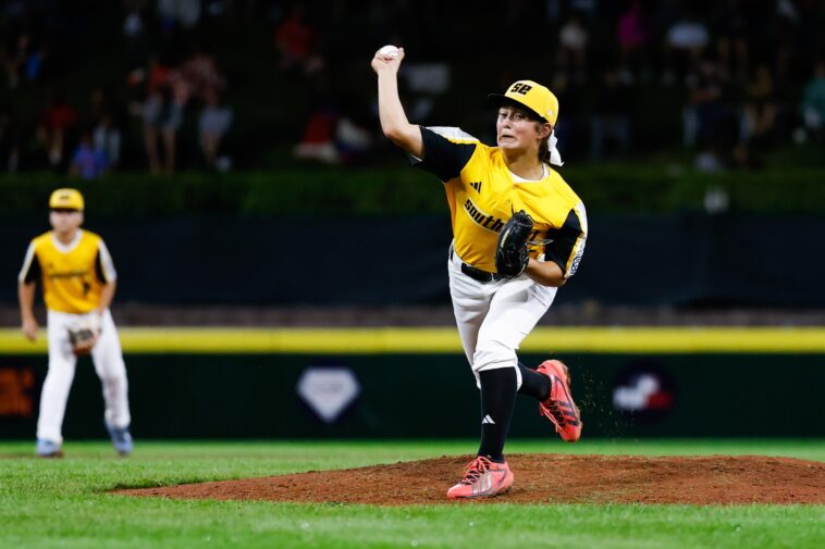 the-little-league-world-series-problem-exposed-by-a-12-year-old-girl’s-stardom