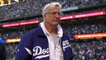 dodgers-owner-mark-walter-denies-reports,-says-team-payroll-is-supported-by-revenue:-‘there-has-been-no-fraud’
