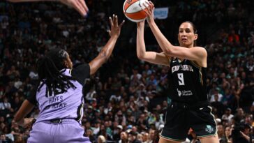 rebecca-allen-has-no-misgivings-over-benching-for-healthy-leonie-fiebich