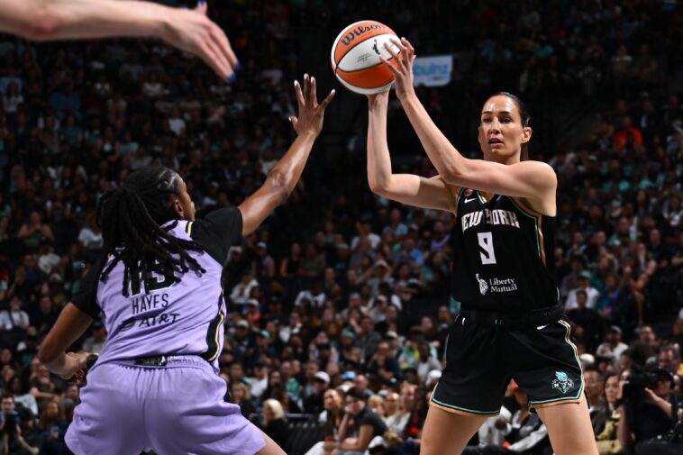 rebecca-allen-has-no-misgivings-over-benching-for-healthy-leonie-fiebich