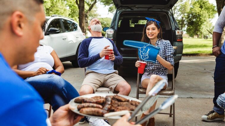 14-tailgating-essentials-for-grilling,-watching-the-game-and-staying-warm