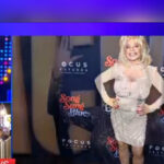 video:-cnn-apologizes-for-using-las-vegas-dolly-parton-impersonator-photo-when-announcing-singer’s-death