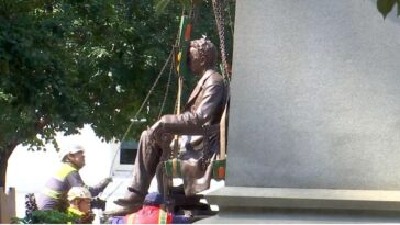 dems-use-state-budget-to-remove-final-confederate-statues-from-capitol-grounds