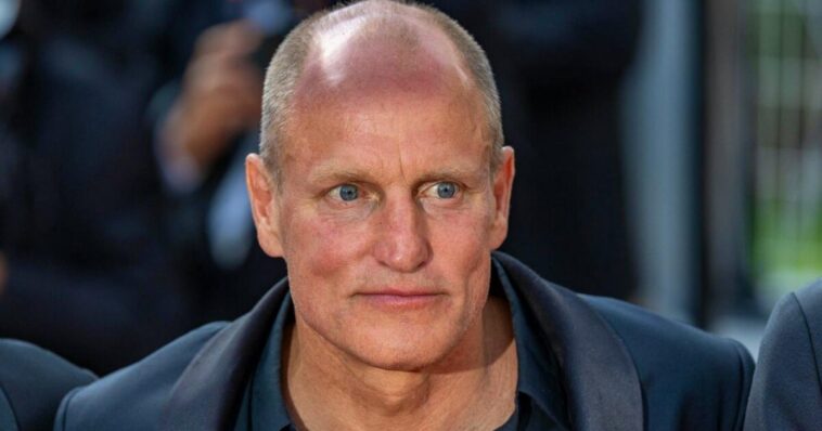 woody-harrelson-formally-asks-uk’s-new-prime-minister-to-probe-covid-‘vaccine-injury’