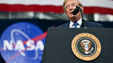 donald-trump-honors-artemis-crew,-signs-order-creating-us.-space-academy