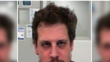 milo-yiannopoulos-arrested-by-ice-agents-for-overstaying-visa,-will-be-deported-to-united-kingdom