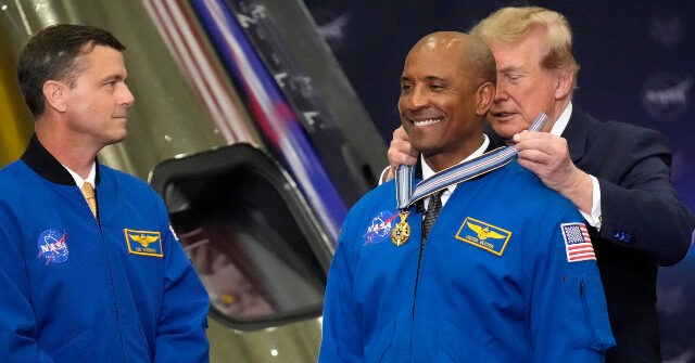 president-trump-presents-congressional-space-medals-of-honor-to-artemis-ii-astronauts