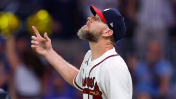 chris-sale-turns-back-clock,-hits-triple-digits-and-completes-gem-on-emotional-night-in-braves-sweep