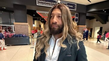 royce-white-shows-up-to-indiana-fever-game-in-blonde-wig-amid-wnba-draft-pursuit