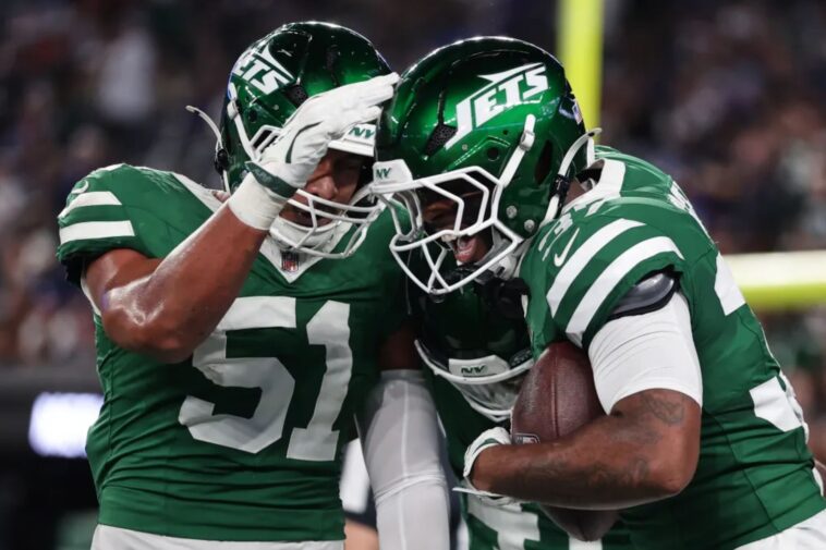 jets’-qwan’tez-stiggers-has-hand-in-pair-of-turnovers-on-rollercoaster-night