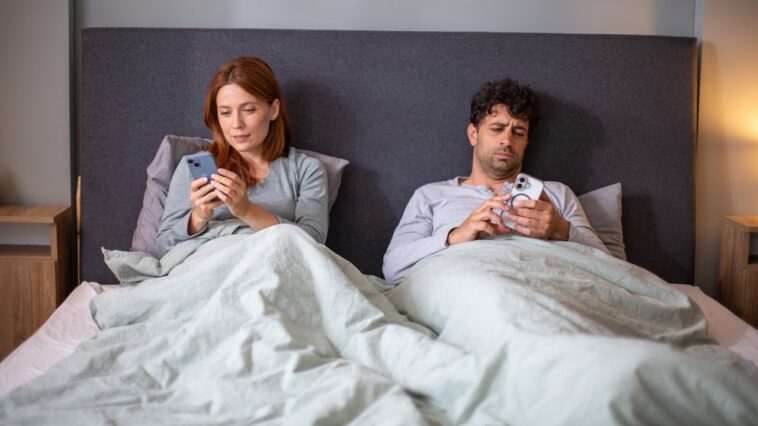 ‘quiet-quitting’-in-marriage:-the-subtle-signs-a-spouse-has-emotionally-checked-out