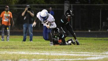 florida-high-school-football-game-delivers-one-of-the-most-stunning-hail-marys-of-all-time