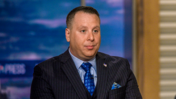 exclusive-—-sam-nunberg:-democrats-‘let-their-trump-derangement-syndrome’-control-everything-they-do