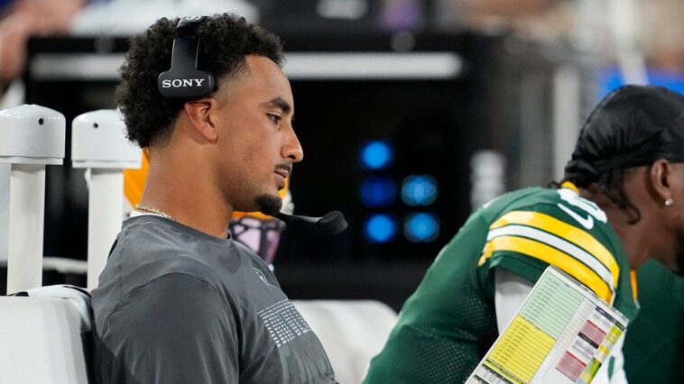 packers’-jordan-love-calls-offensive-plays-in-the-second-half-of-preseason-game,-sparks-late-comeback
