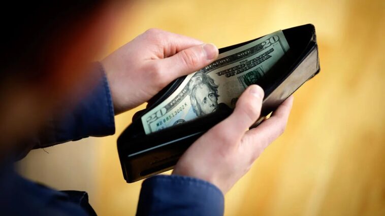 how-guaranteed-income-advocates-strive-to-turn-cash-assistance-into-policy-after-covid-relief-funds-dried-up