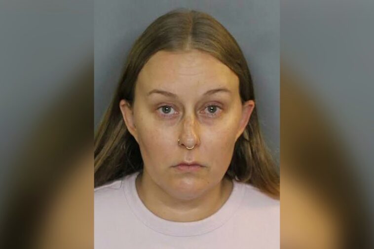 female-fla.-high-school-teacher-gets-prison-for-sick-sex-romps-with-teen-student-on-campus