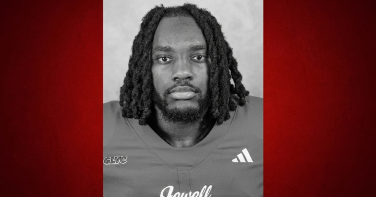 tragic:-college-football-player-dies-after-scoring-touchdown-—-collapses-on-sideline-during-season-opener