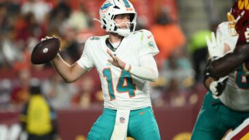 dolphins-trade-former-texas-star-qb-quinn-ewers-to-jaguars