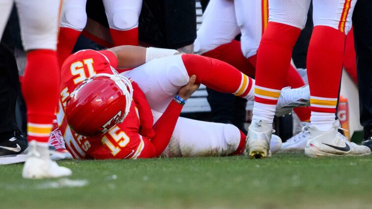chiefs-face-critical-2026-season-with-patrick-mahomes-returning-from-acl-tear