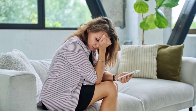 woman-who-has-nothing-bad-to-say-about-her-husband-uninvited-from-ladies-lunch-group