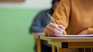 teacher-banned-for-giving-young-girl-pen-with-hidden-camera,-urging-her-to-change-before-writing:-report