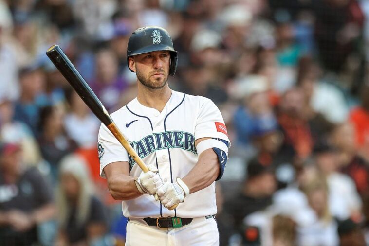 yankees-weighing-mitch-garver-call-up-with-clock-ticking