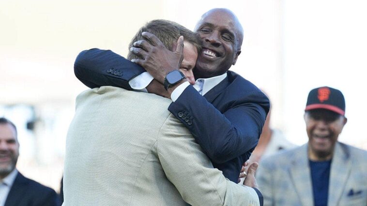 jeff-kent-urges-barry-bonds-to-keep-the-faith-about-getting-into-hall-of-fame-during-giants-jersey-retirement