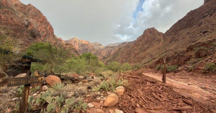 developing:-more-than-20-people-missing-after-flash-flood-rips-through-grand-canyon-in-arizona