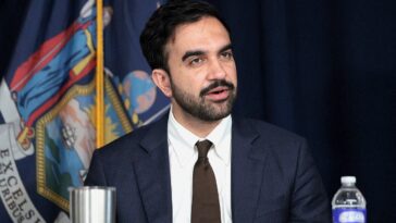 mamdani-turns-on-new-york-city-teachers-union-with-lawsuit-blocking-pay-raises-for-educators