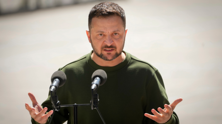 billions-in-us-aid-to-ukraine-under-microscope-as-corruption-rocks-zelenskyy’s-inner-circle