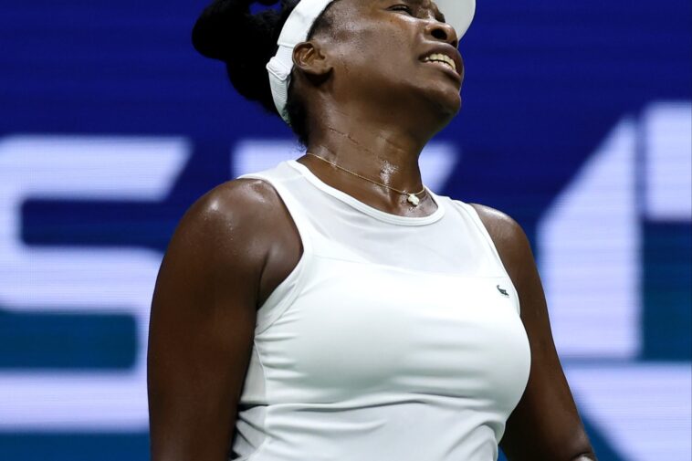 venus-williams-loses-first-round-singles-match-at-us-open