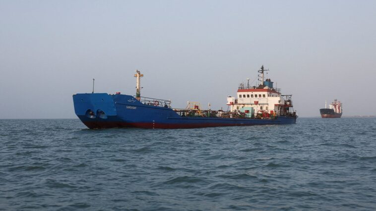 iran-retaliates-against-us-forces-after-american-strikes-in-key-oil-route-and-more-top-headlines