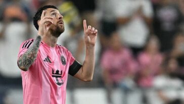 shock-move:-messi-delivers-emotional-message-to-argentina