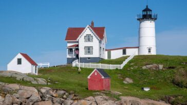 maine-lighthouse-proved-to-be-no-match-for-man-dancing-in-the-buff-who-was-armed-with-a-golf-club